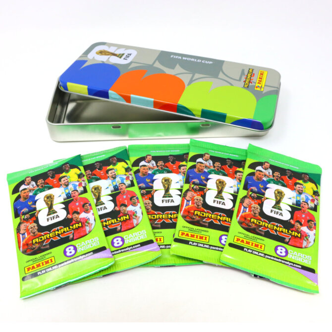 World Cup 2026 Adrenalyn XL Karten - WM Trading Cards Sammelkarten - 1 Tin mit 5 Booster